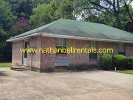 featured image of 736 8th St Se