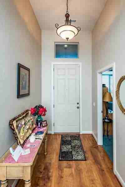 2880 E 380 N - Photo 2 of 34