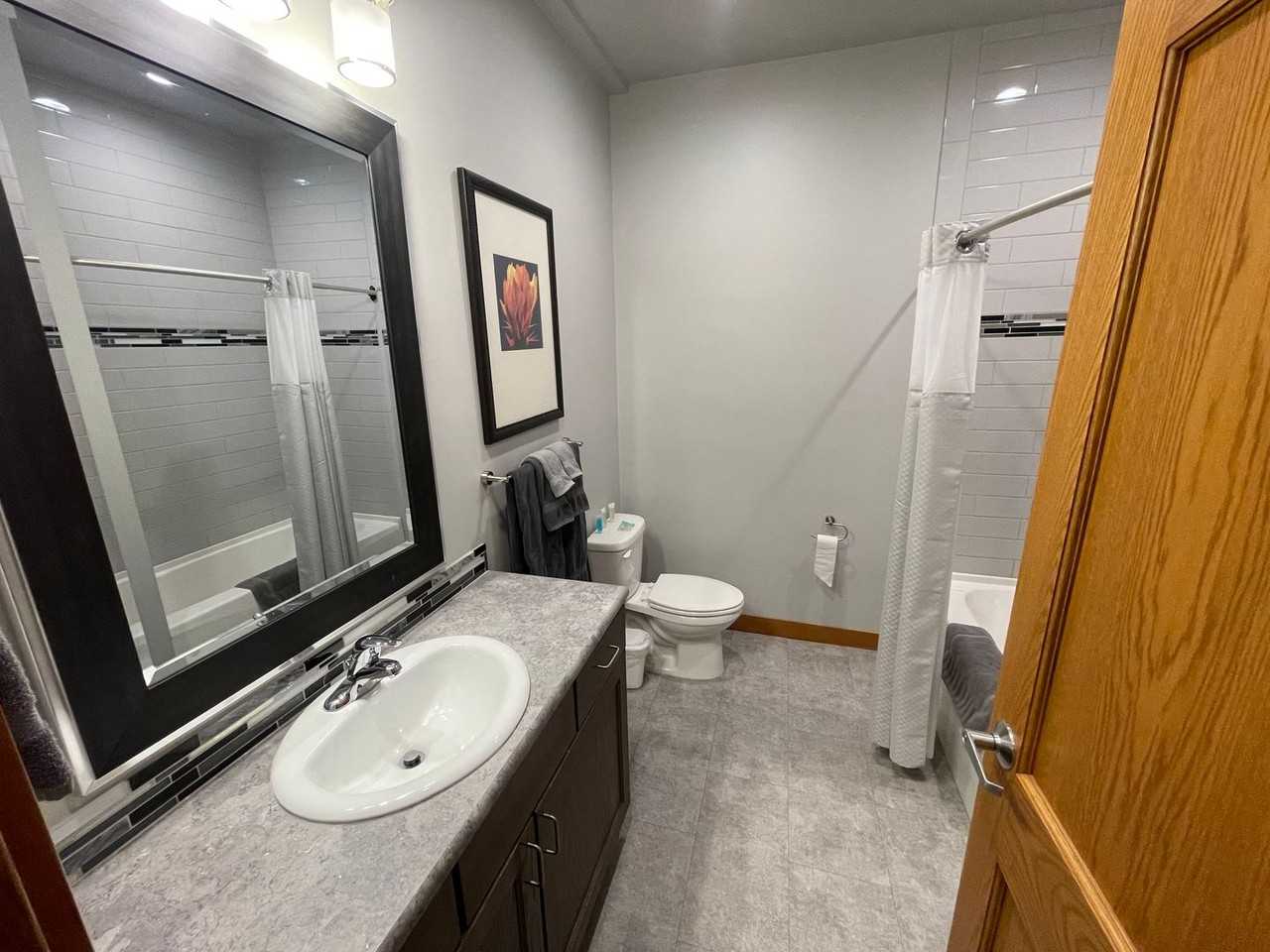 515 E Yakima Ave - Photo 5 of 17