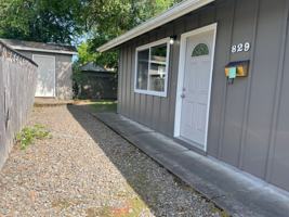 featured image of 827 827 & 829 NW 29th Street