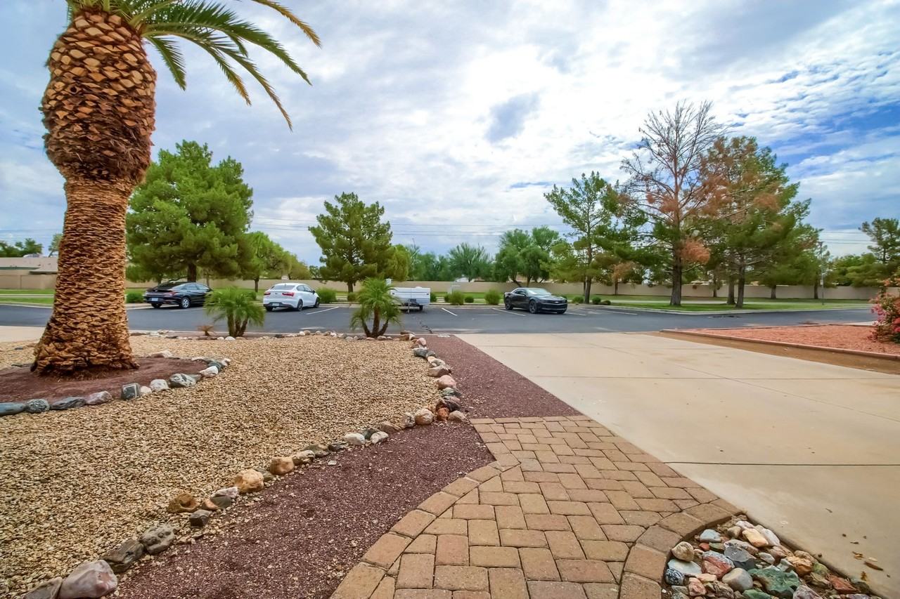 4313 W Mary Cir - Photo 2 of 44