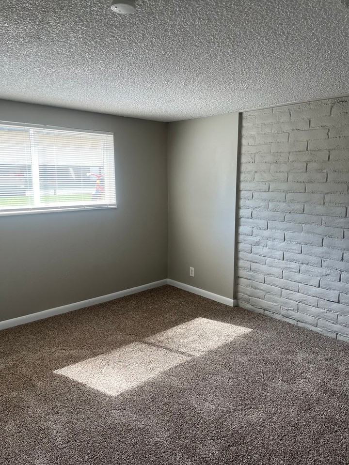 1723 Robb St #40 - Photo 6 of 25