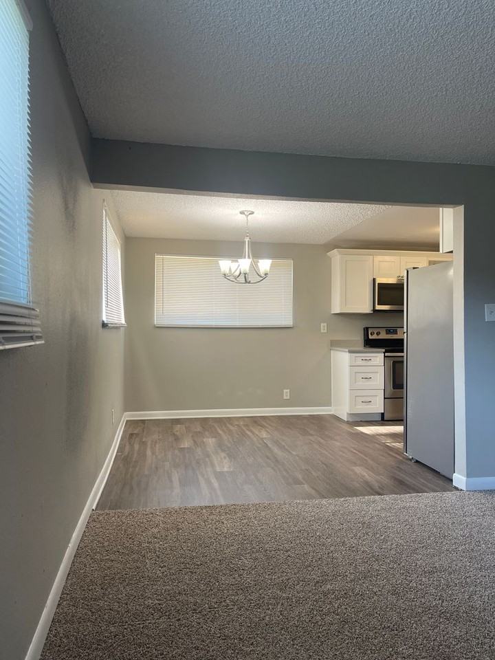 1723 Robb St #40 - Photo 4 of 25