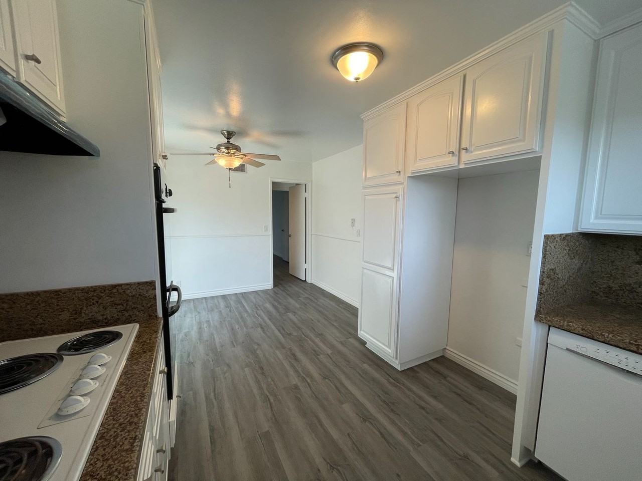 3870 Wisteria St - Photo 3 of 27