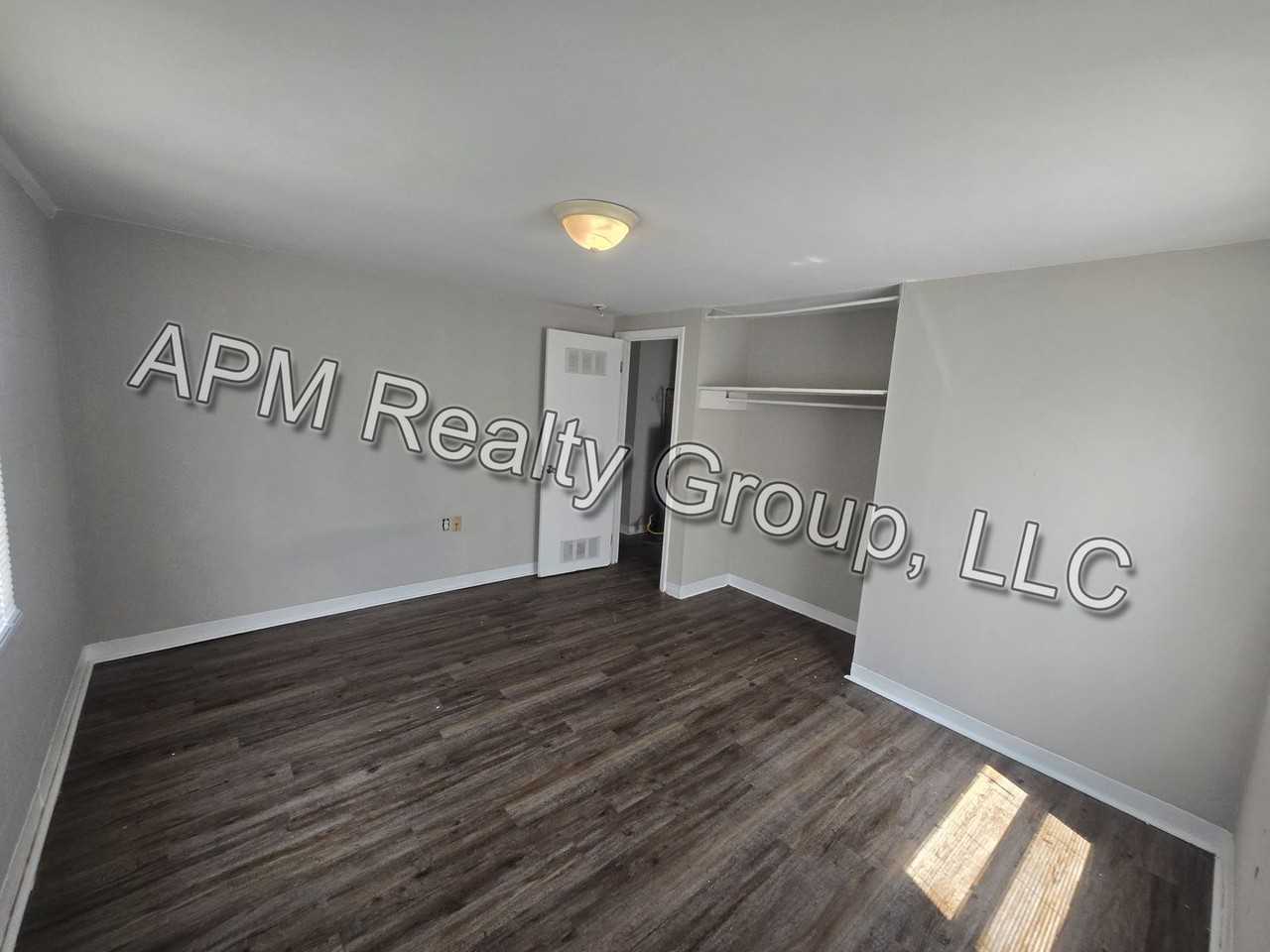 2801 Howell Ct Apt A - Photo 5 of 5