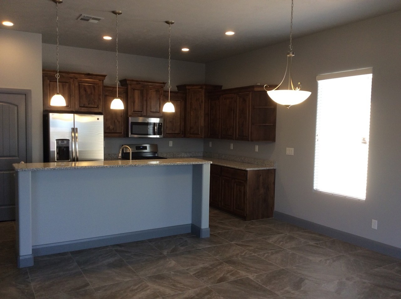 247 N 2530 W - Photo 6 of 16