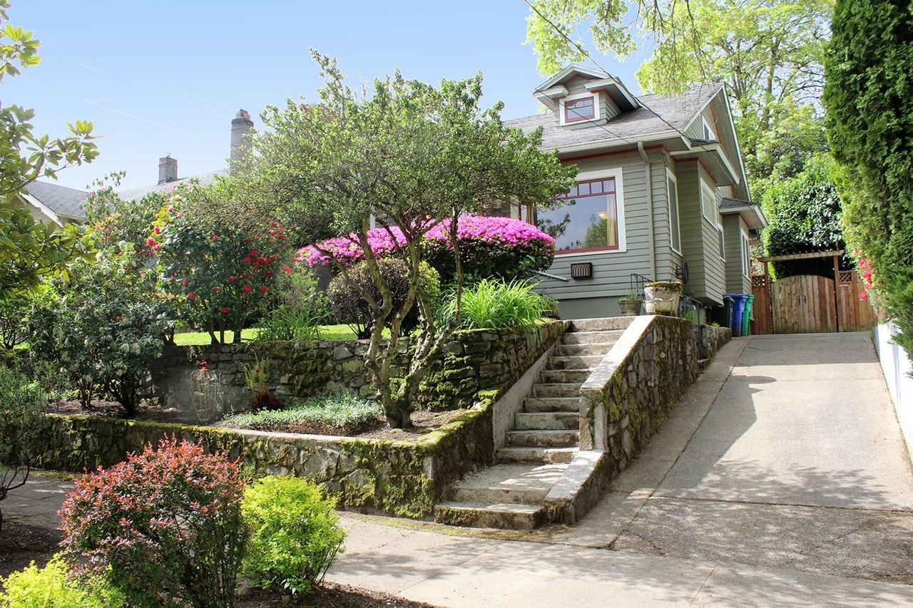 3324 Ne Peerless Pl - Photo 2 of 31