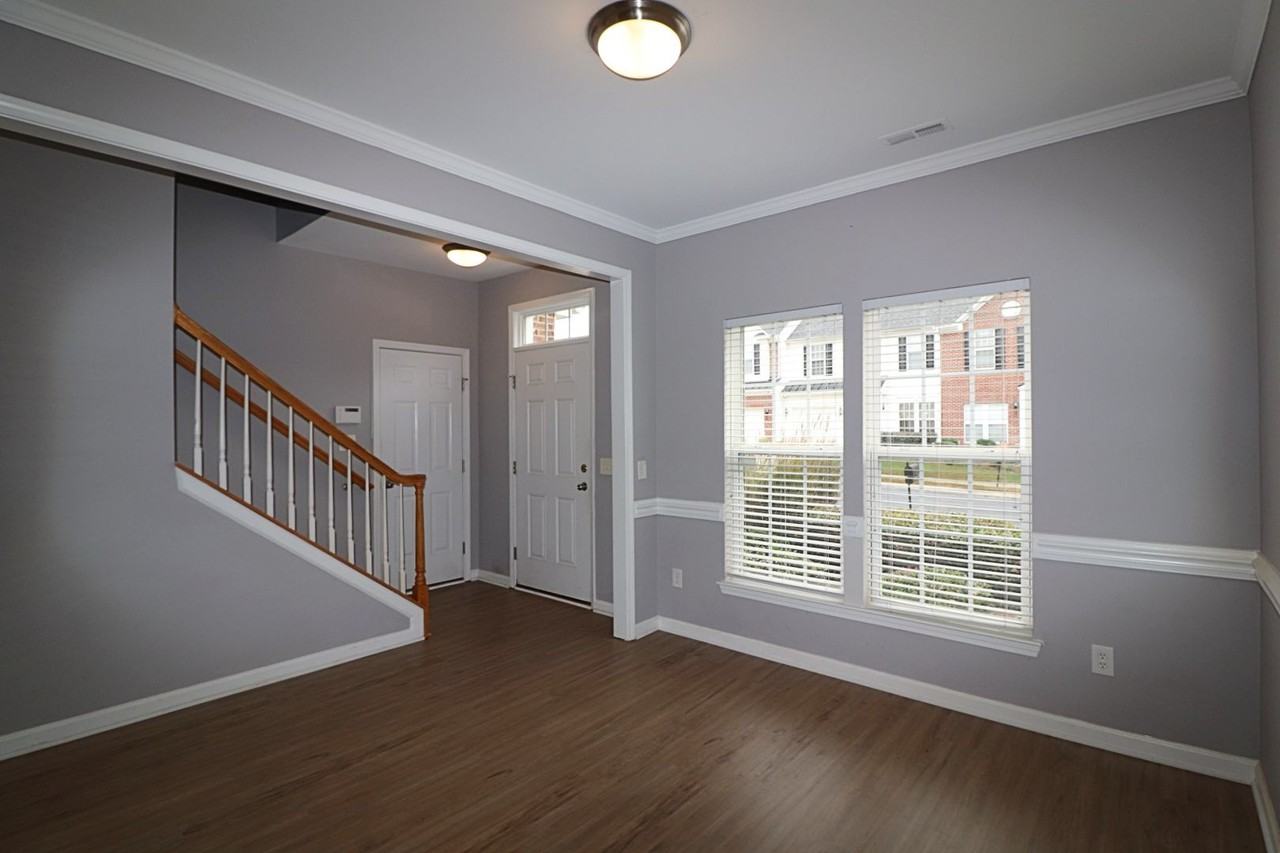 414 Canoe Ct - Photo 3 of 27