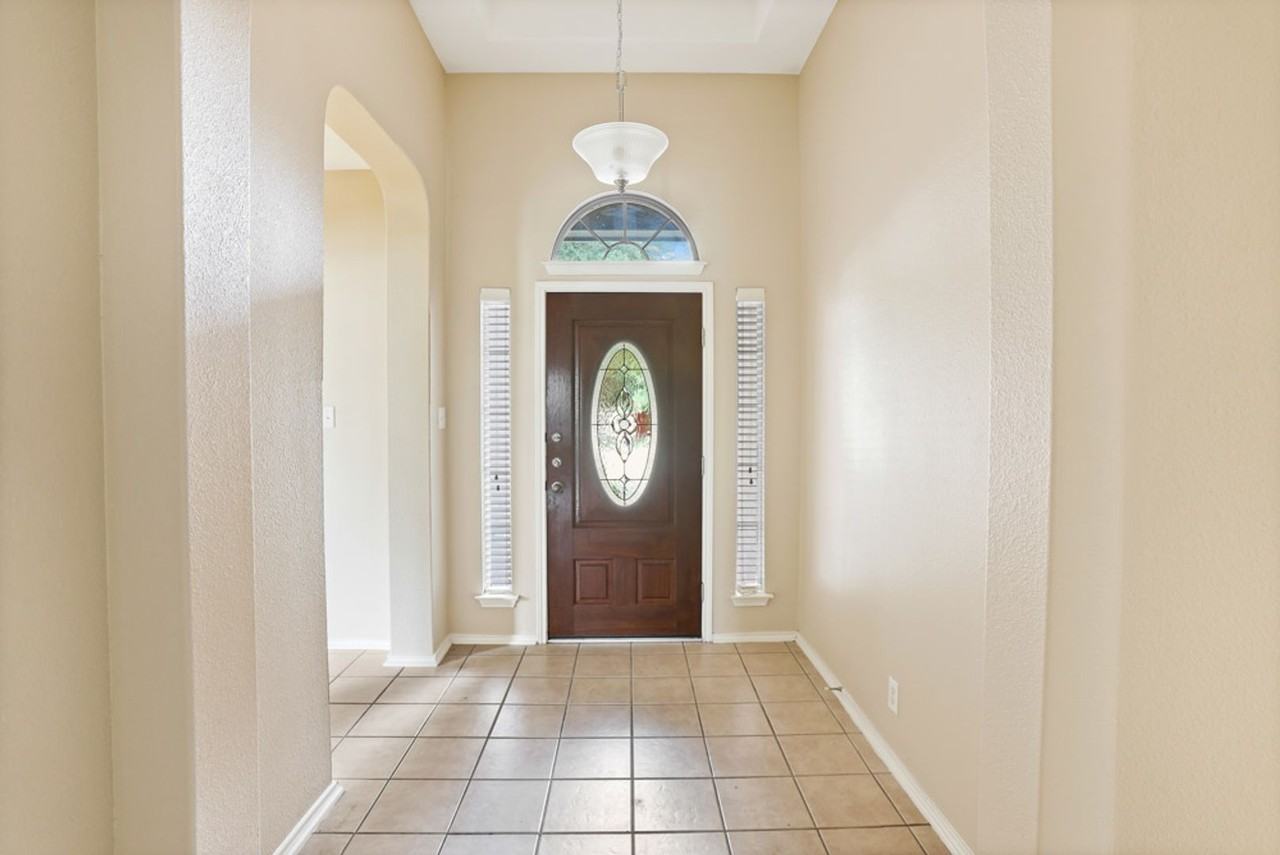 157 Crimson Tree - Photo 5 of 28