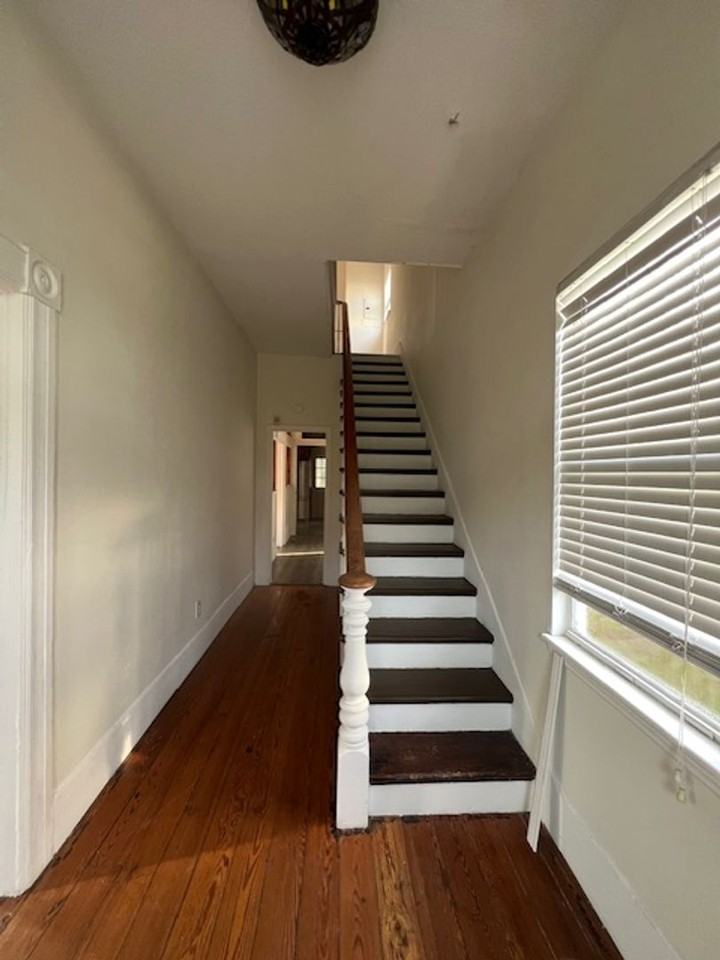 806 Washington St - Photo 2 of 43