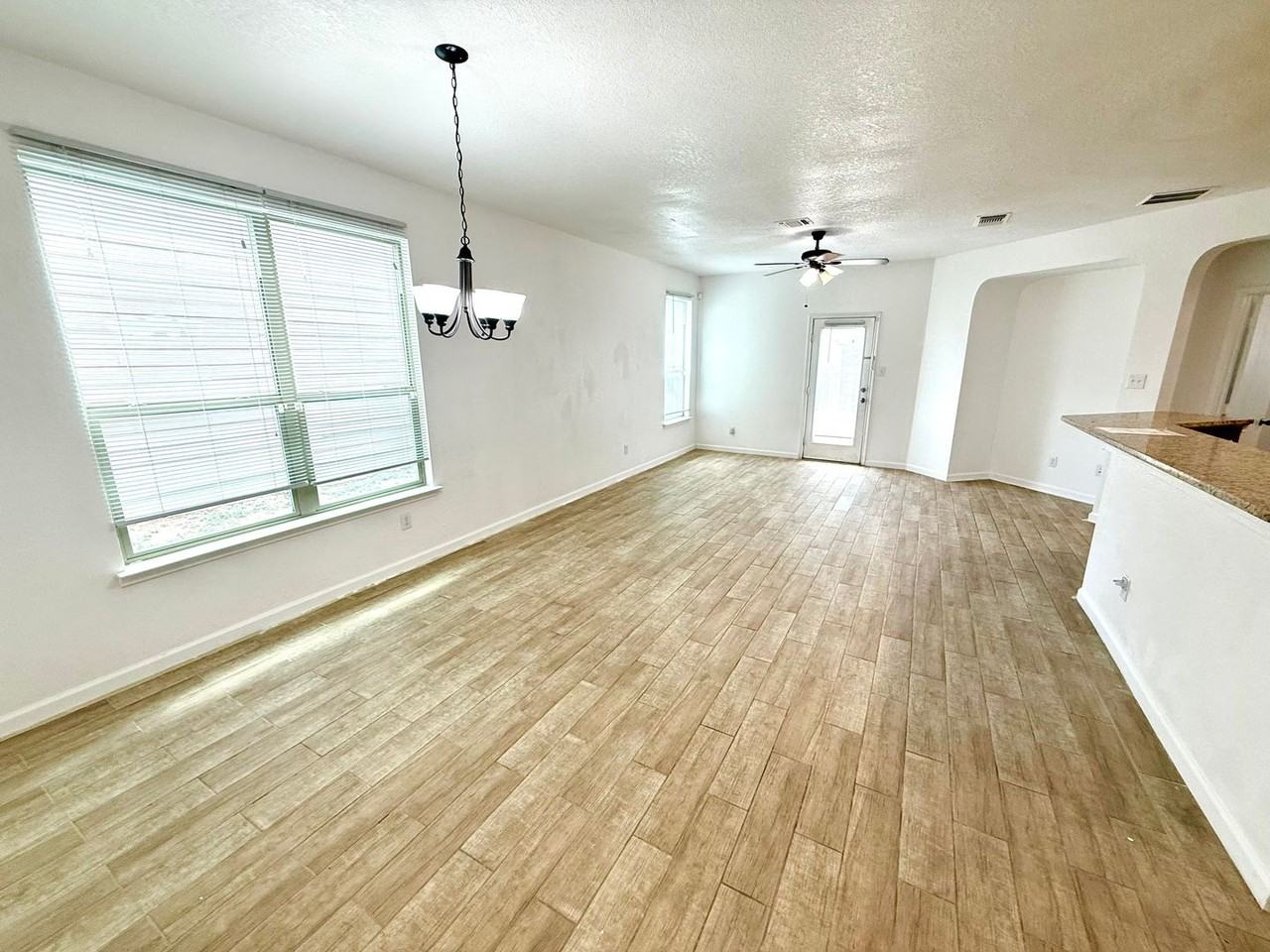 7730 Shining Glow - Photo 6 of 41