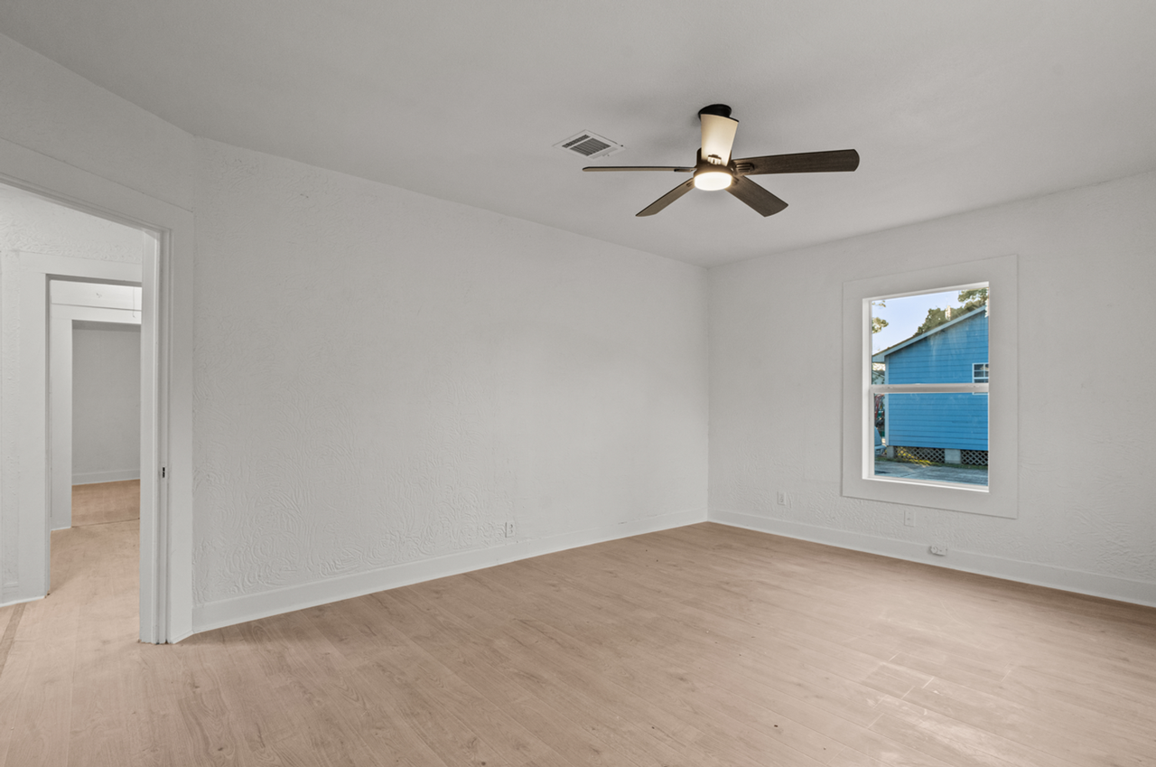 2027 Scott St - Photo 4 of 21