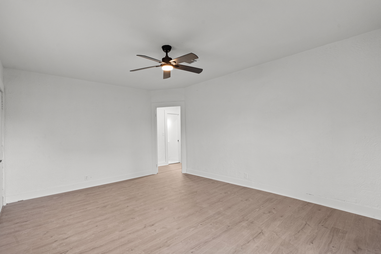 2027 Scott St - Photo 5 of 21