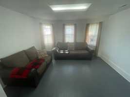 featured image of 438 Park Ave