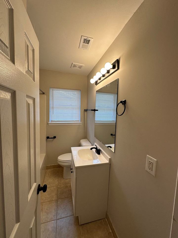 1521 N Avalon West Ashley - Photo 6 of 16