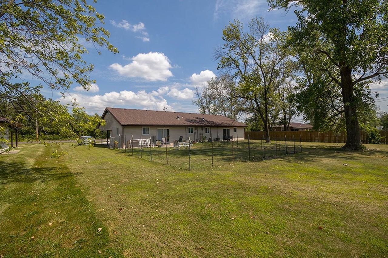 6825 N Brown Station Rd - Photo 2 of 17