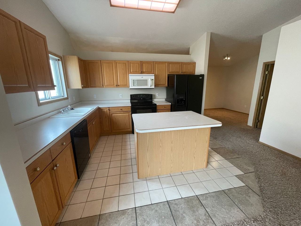 2909 Dakota Park Cir S - Photo 3 of 20