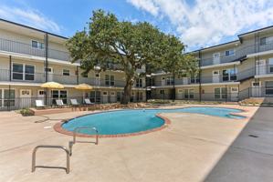 featured image of 4210 Red River St