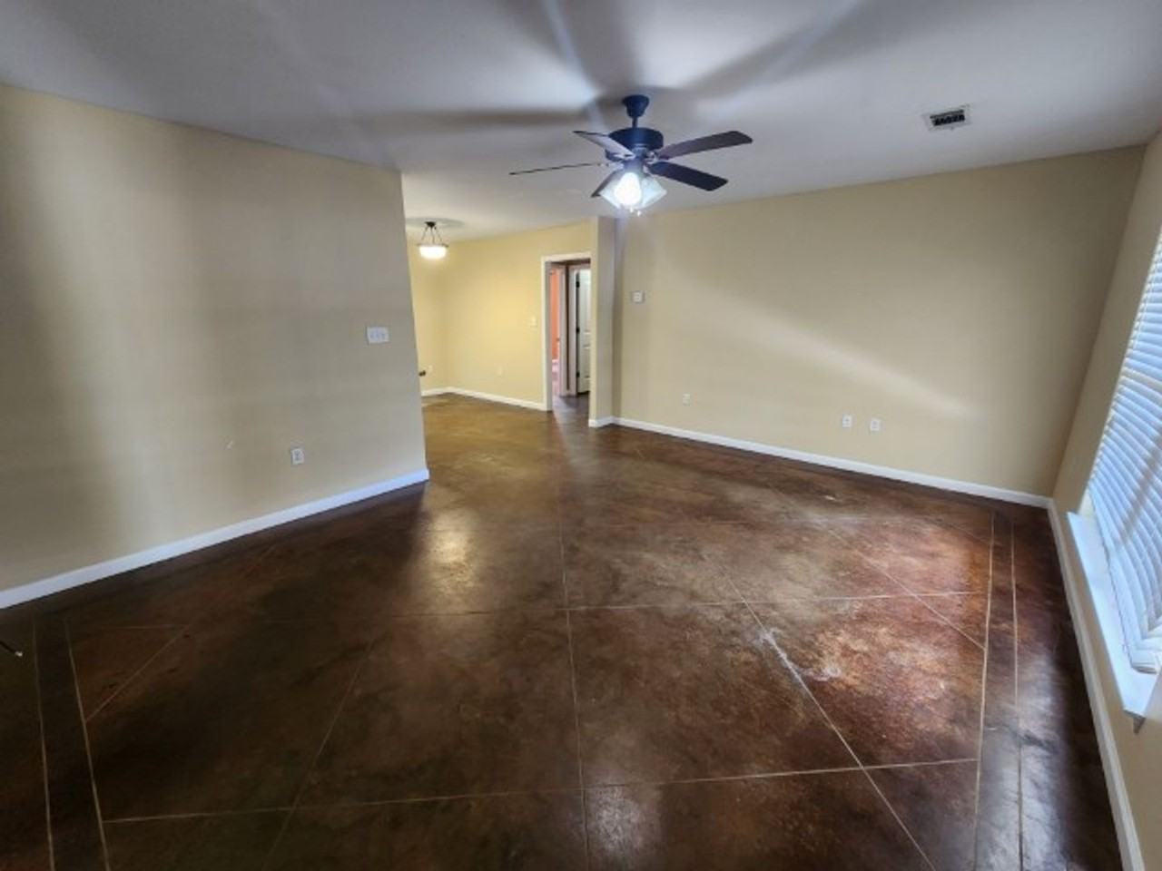 9 Wilma Ln - Photo 2 of 22