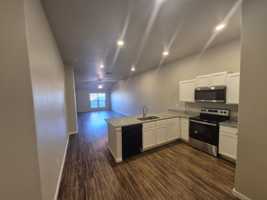 featured image of 2109 N Jayton Ave