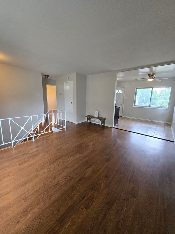 1871 224th St - Photo 3 of 25