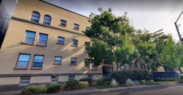 featured image of 4929 Se Hawthorne Blvd