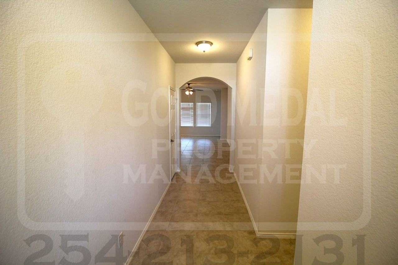 1003 Torino St - Photo 3 of 28