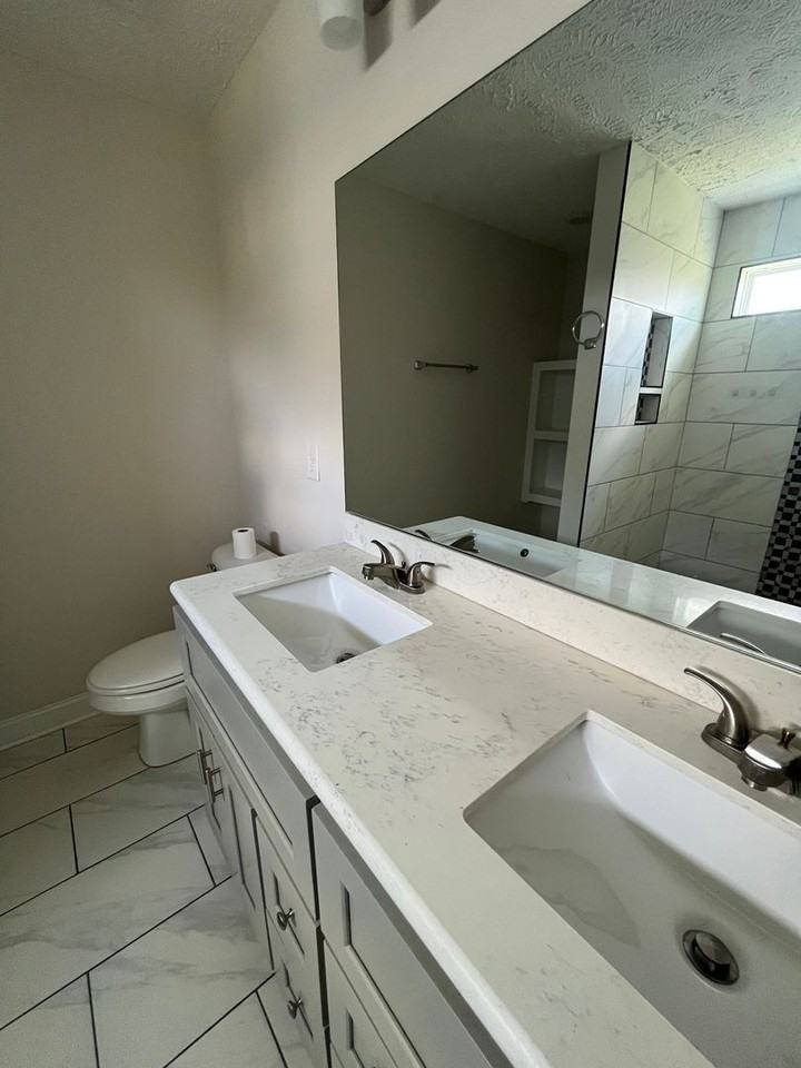 364 Green Hills Dr - Photo 2 of 9