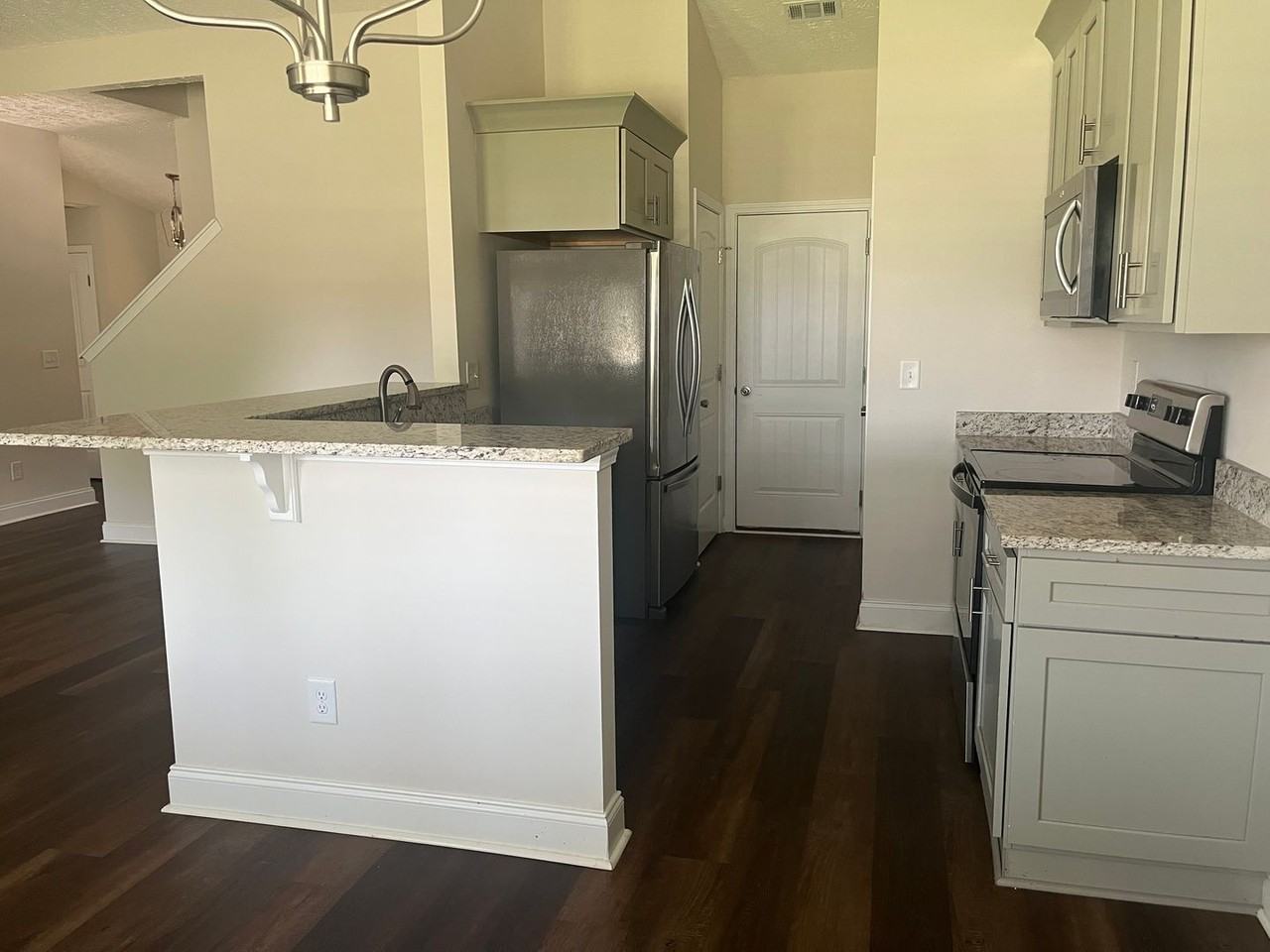 364 Green Hills Dr - Photo 3 of 9