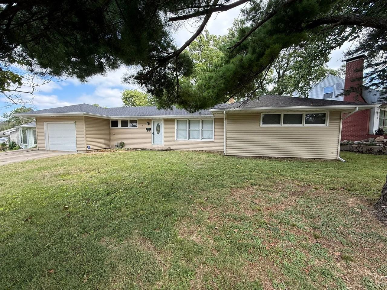 13 3rd Dr - Photo 2 of 12