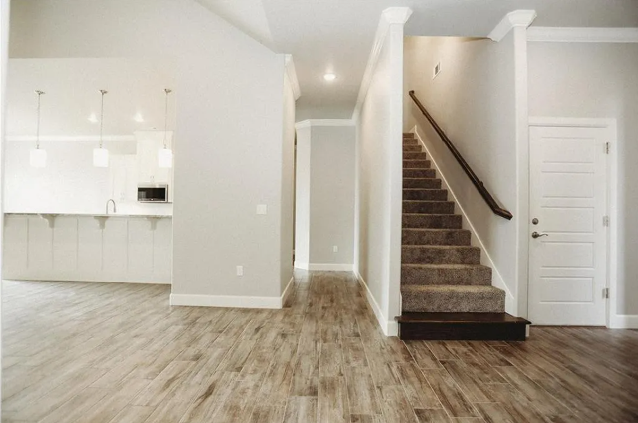 1411 Sweetbriar Way - Photo 6 of 14