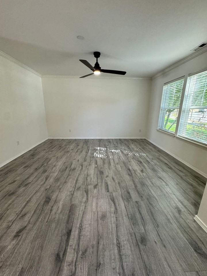 3058 Obrien St - Photo 3 of 19