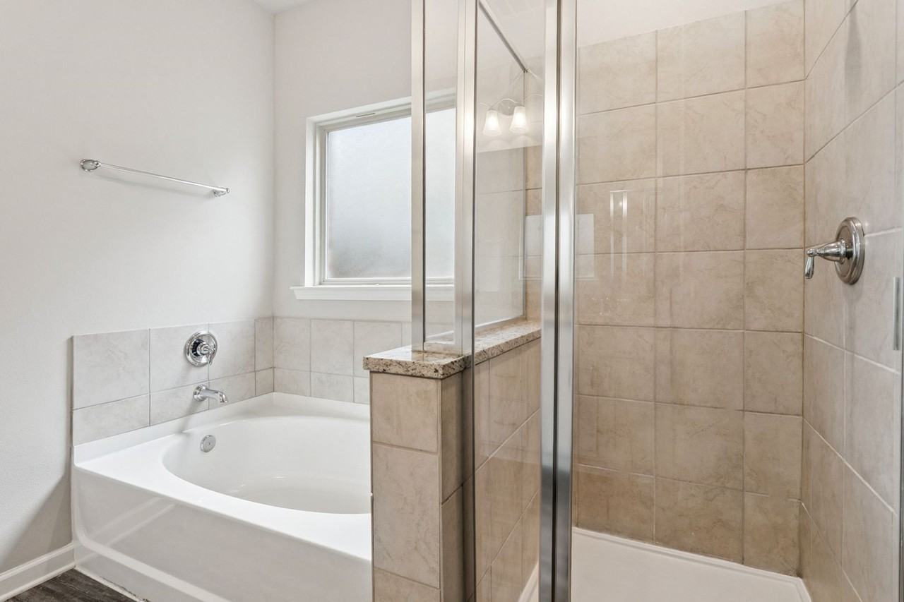 5653 Oakworth St - Photo 7 of 13