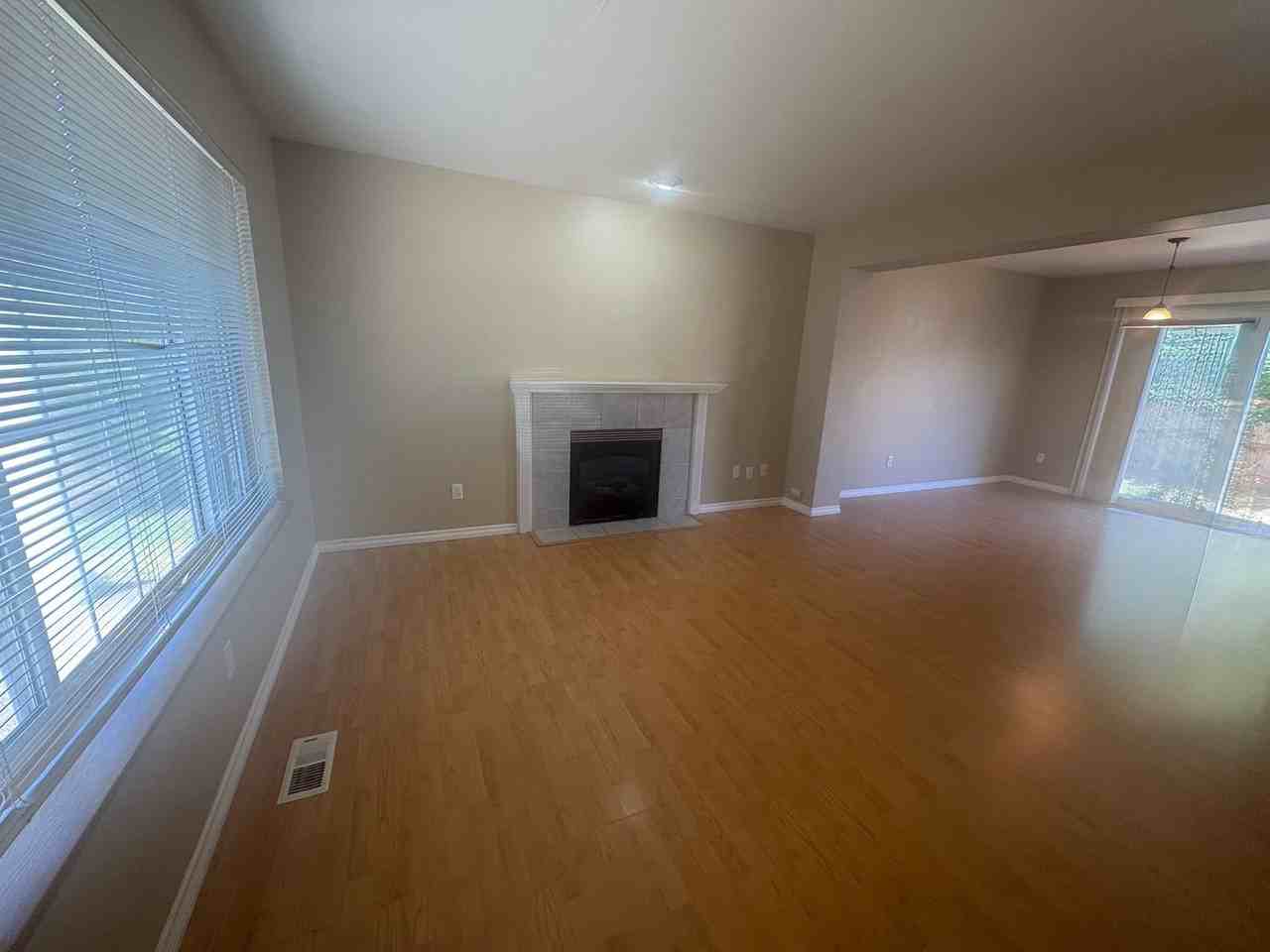 18701 82nd Avenue Ct E - Photo 3 of 24