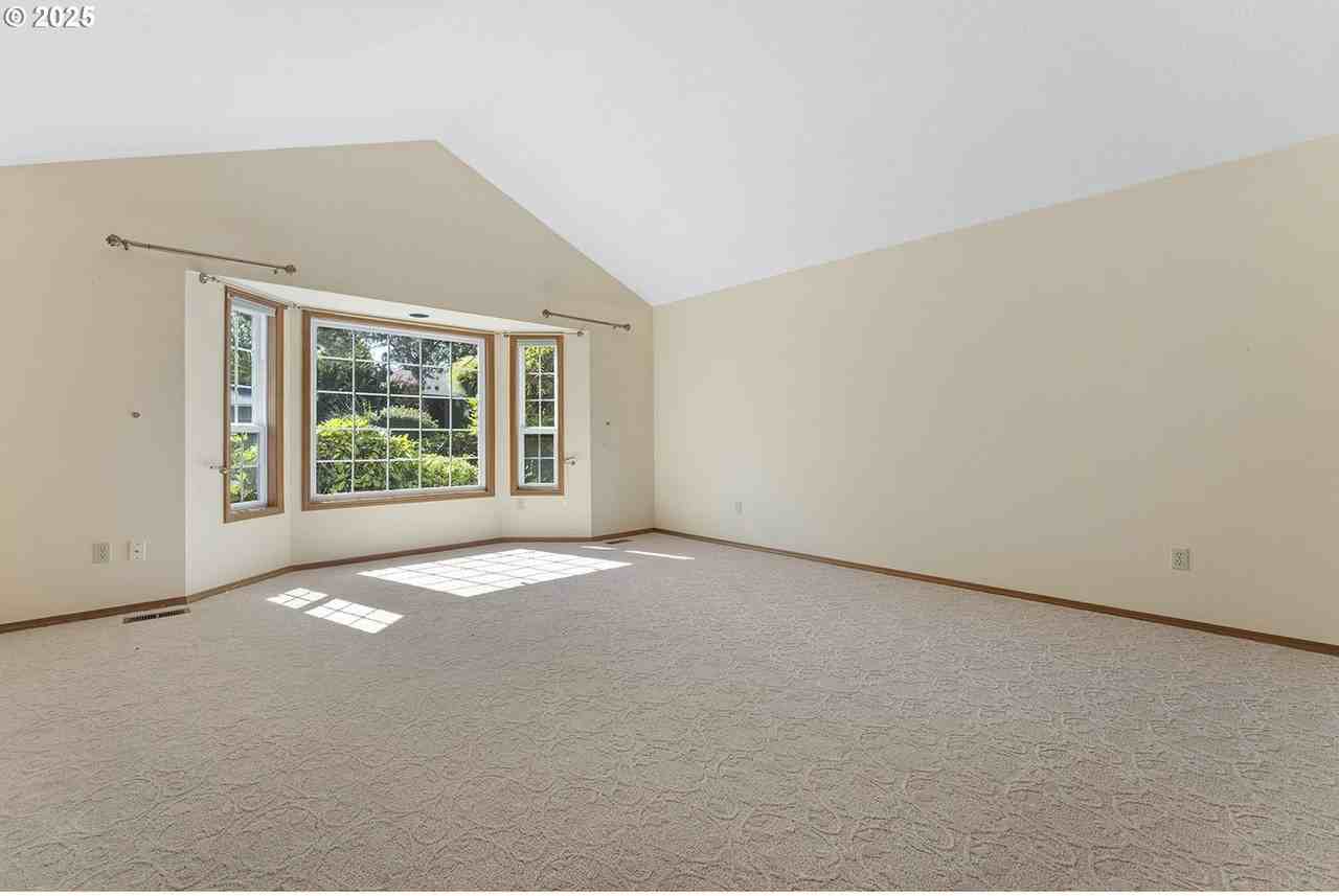 16808 Nw Yorktown Dr - Photo 4 of 45