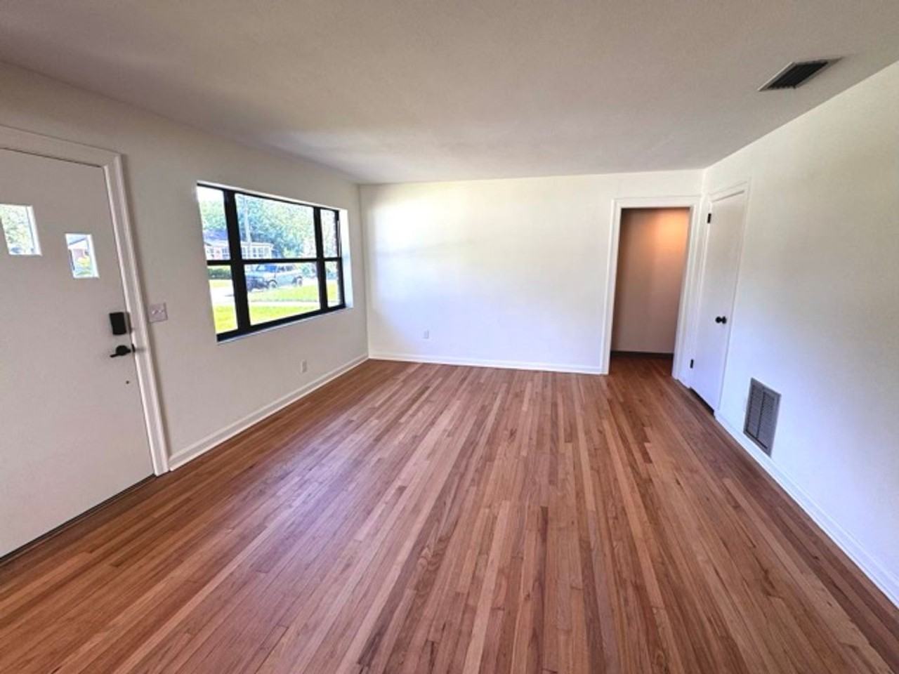 4238 Appleton Ave - Photo 3 of 21