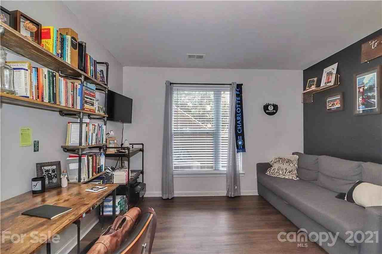 547 Donatello Ave - Photo 3 of 30