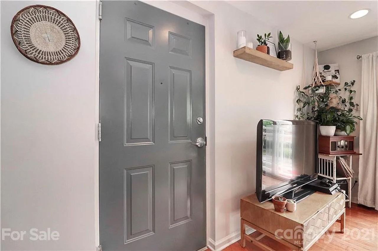 547 Donatello Ave - Photo 4 of 30