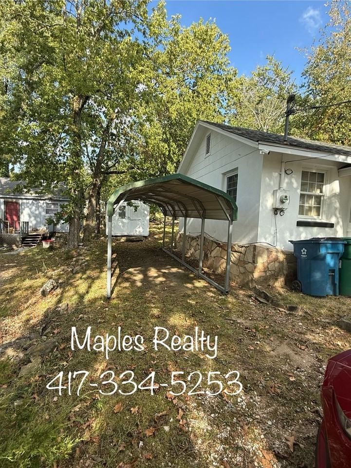 185 Wildflower Avenue - Photo 2 of 15