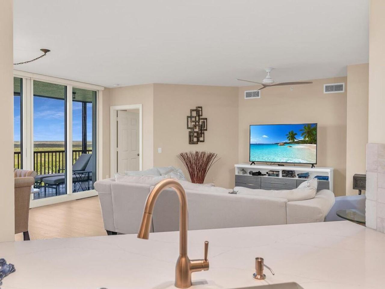 1065 Borghese Ln #1105 - Photo 7 of 23