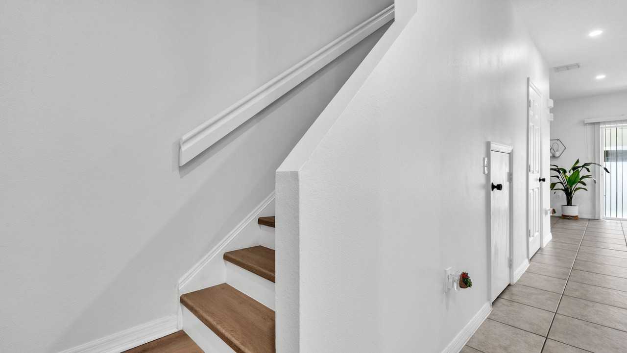 8525 Trail Wind Dr - Photo 6 of 41