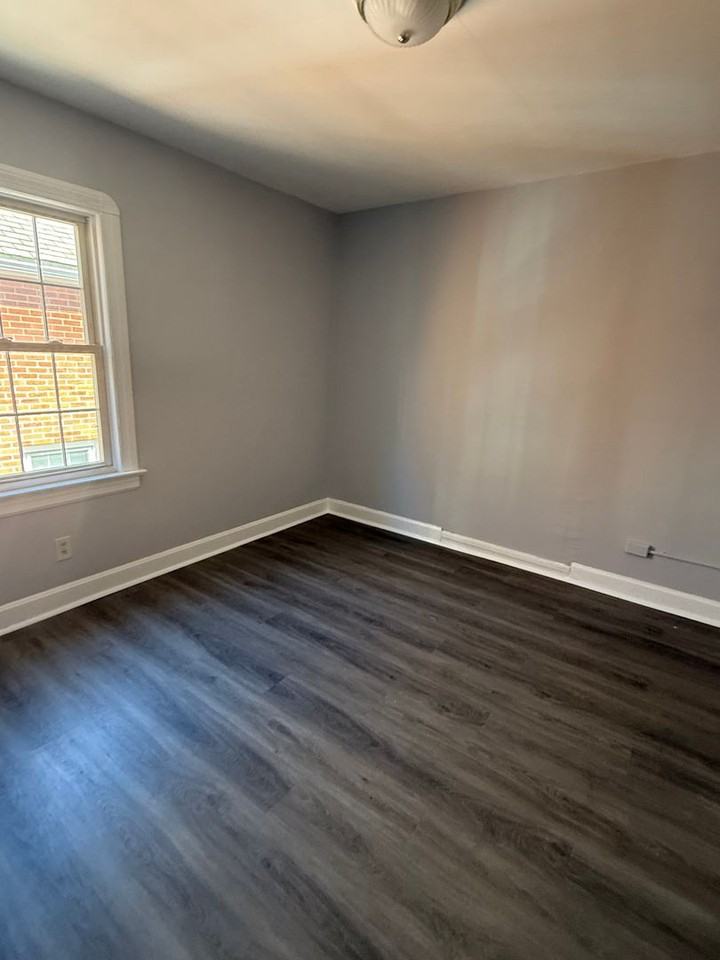 3581 Daleford Rd - Photo 2 of 6