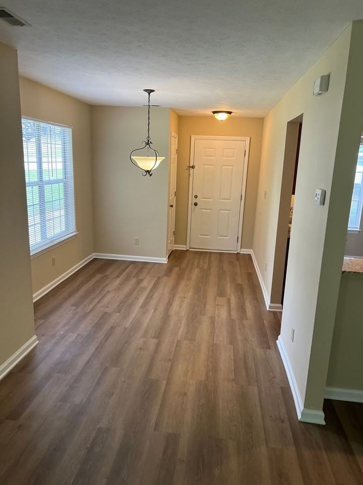 800 Selwyn Place Rd - Photo 3 of 25