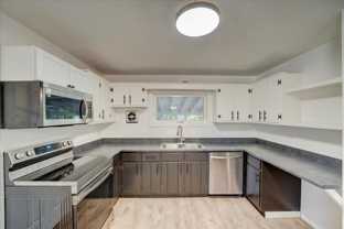173 Plattsburg Ave - Photo 1 of 1