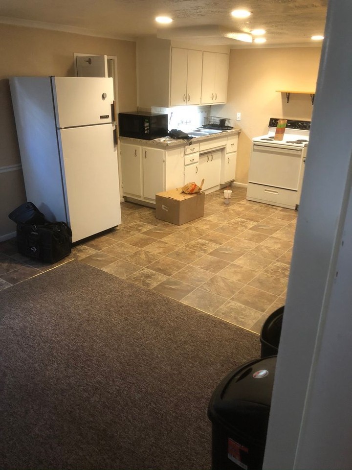 37 N 1050 W - Photo 4 of 14