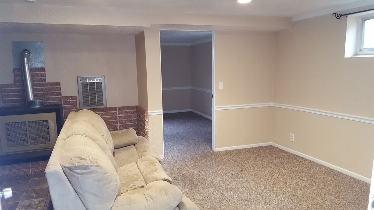 37 N 1050 W - Photo 6 of 14