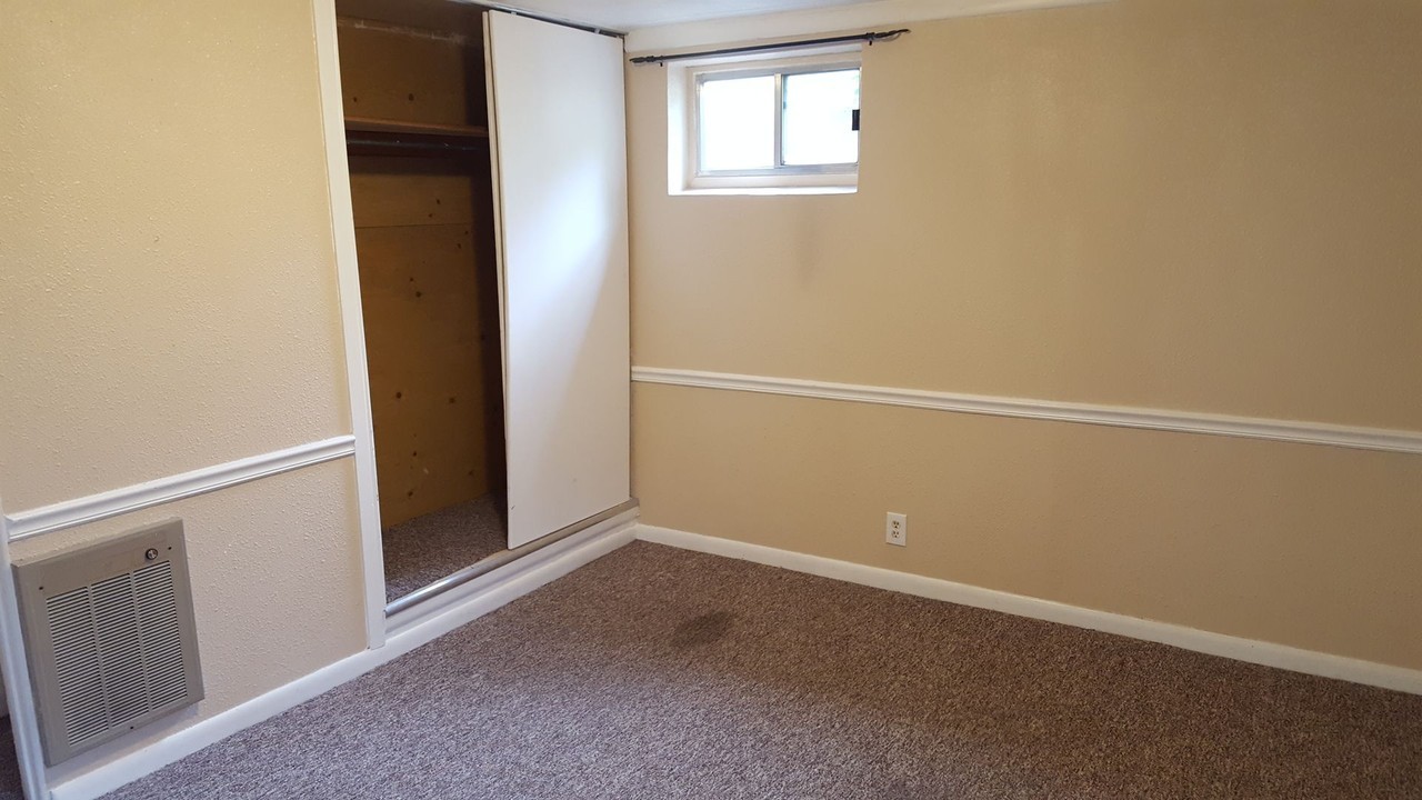 37 N 1050 W - Photo 7 of 14
