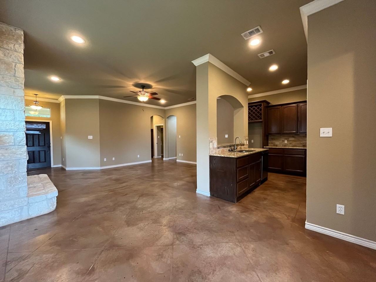 3113 Silver Saddle Dr - Photo 6 of 29