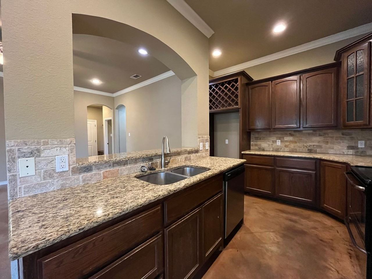 3113 Silver Saddle Dr - Photo 7 of 29