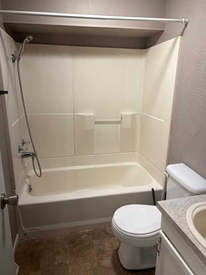 1421 E Nora St - Photo 7 of 20